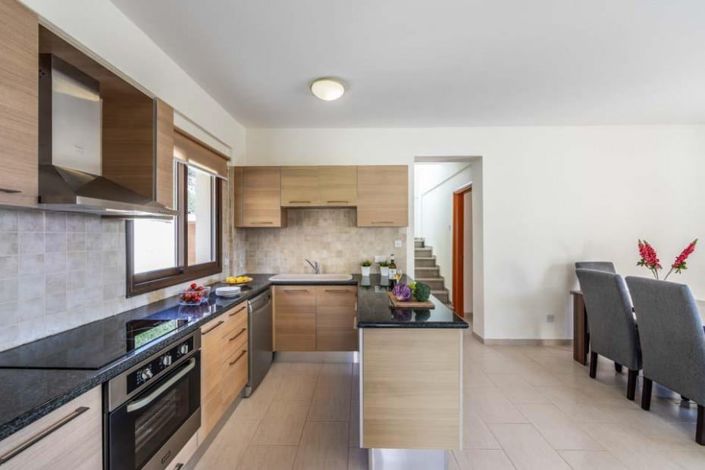 Image No.7-3 Bed House for sale