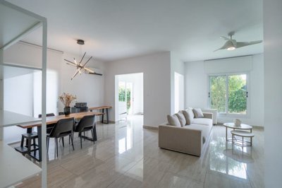 715498-detached-villa-for-sale-in-anavargosor