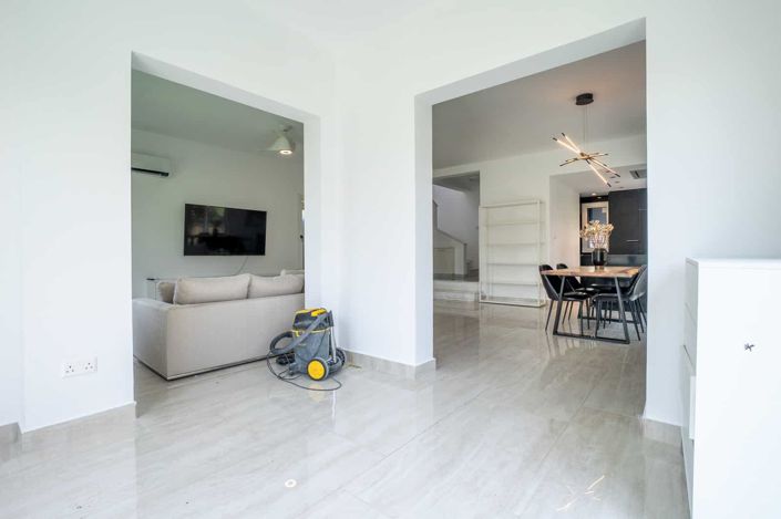 Image No.9-3 Bed House for sale