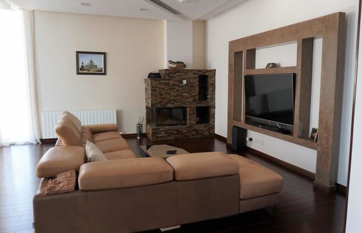 Image No.3-Maison de 5 chambres à vendre à Agios Tychonas