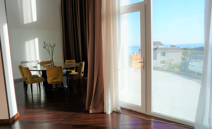 Image No.8-Maison de 5 chambres à vendre à Agios Tychonas