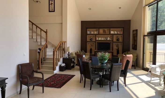 Image No.6-4 Bed House for sale