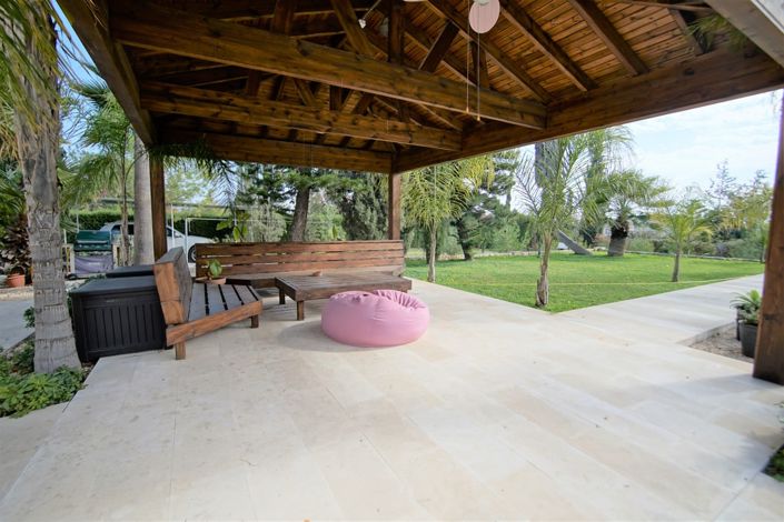 Image No.6-5 Bed House for sale