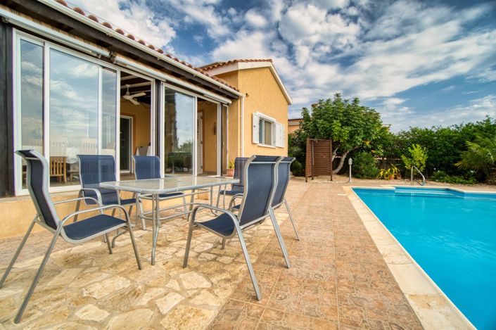 Image No.8-3 Bed House for sale