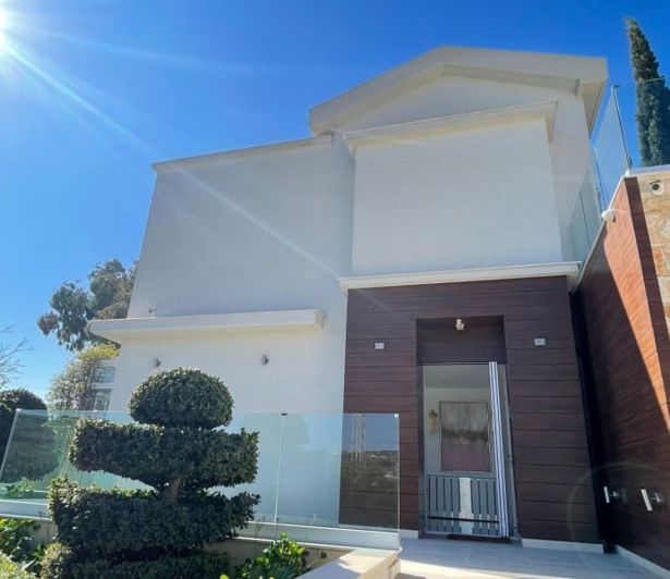 Image No.2-5 Bed House for sale