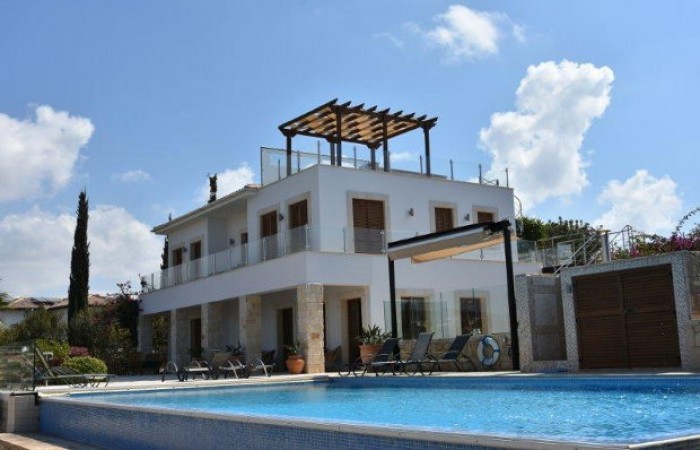Image No.1-6 Bed House for sale