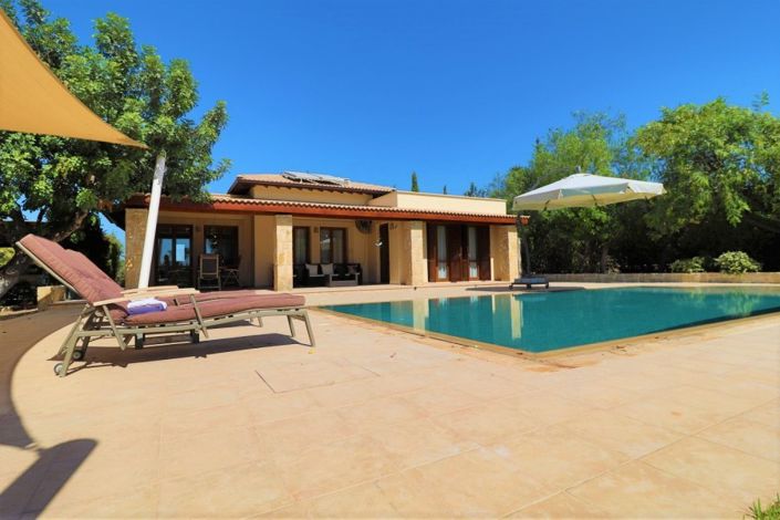 Image No.1-4 Bed House for sale