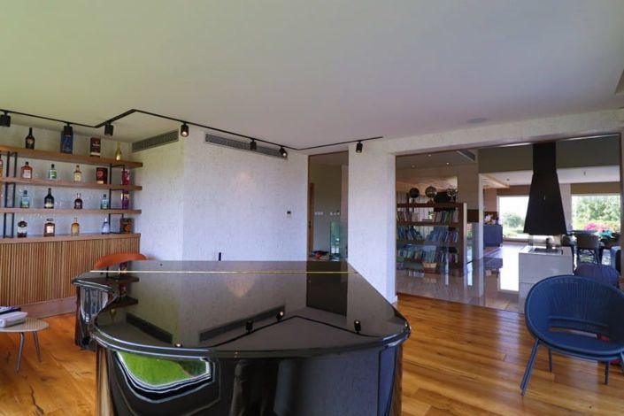 Image No.8-4 Bed House for sale