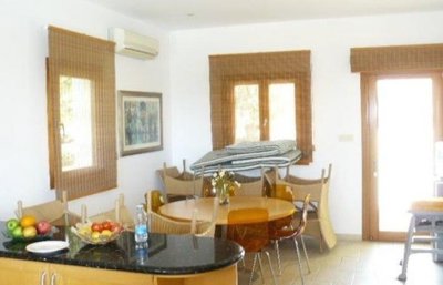 203264-detached-villa-for-sale-in-kouklia-aph