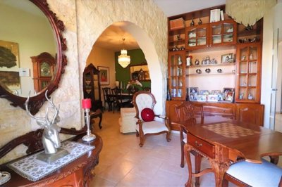 203271-detached-villa-for-sale-in-mesogifull
