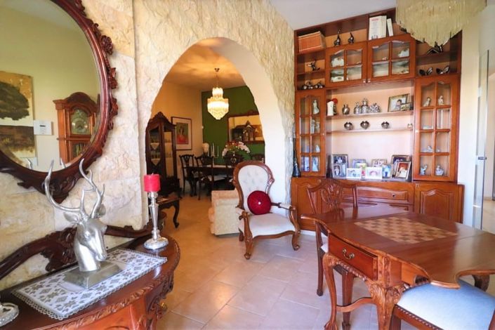 Image No.7-Maison de 4 chambres à vendre à Mesogi