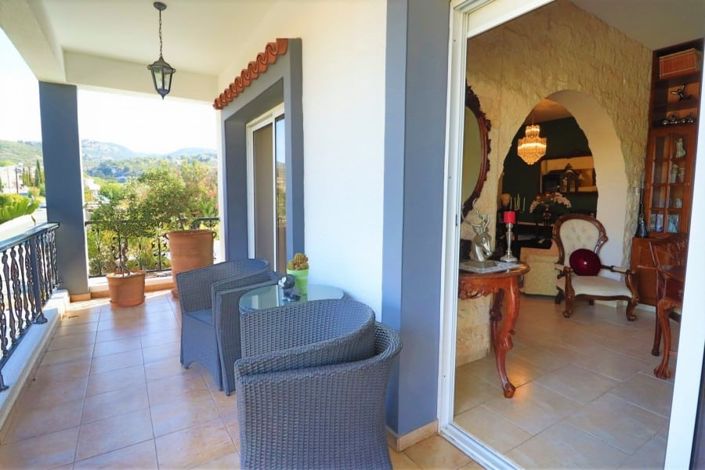 Image No.8-Maison de 4 chambres à vendre à Mesogi