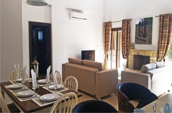 Image No.5-Maison de 3 chambres à vendre à Monagrouli