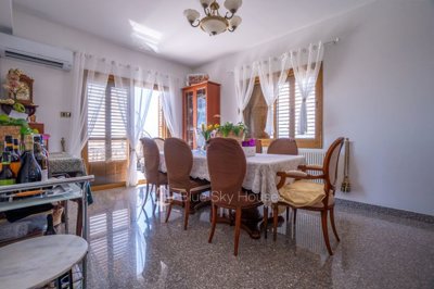 710427-detached-villa-for-sale-in-apesiaorig