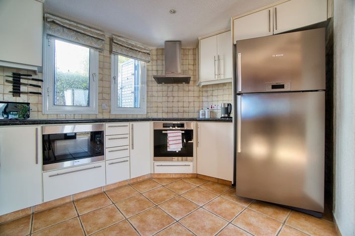 Image No.9-4 Bed House for sale