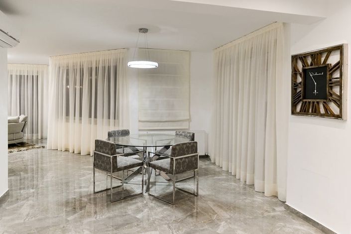 Image No.10-Maison de 5 chambres à vendre à Agios Tychonas