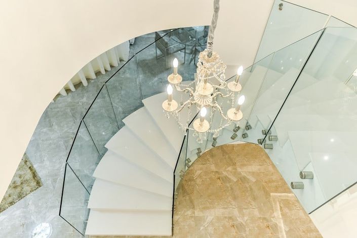 Image No.2-Maison de 5 chambres à vendre à Agios Tychonas