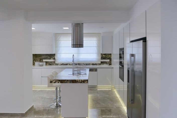 Image No.8-Maison de 5 chambres à vendre à Agios Tychonas