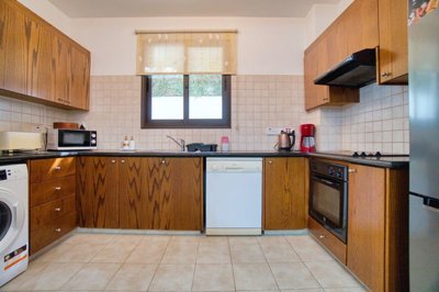 601655-detached-villa-for-sale-in-kissonergao