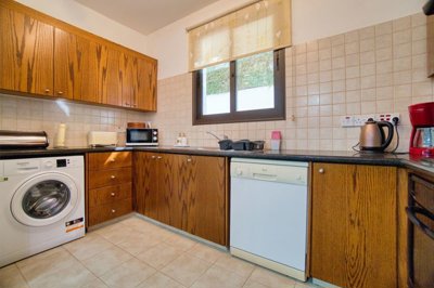 601656-detached-villa-for-sale-in-kissonergao