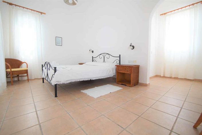 Image No.9-2 Bed House for sale