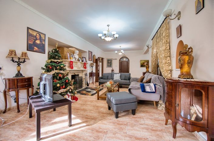 Image No.5-4 Bed House for sale