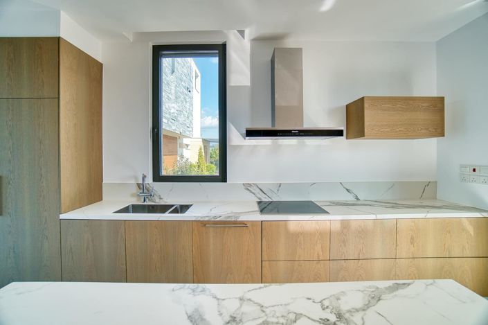 Image No.9-4 Bed House for sale