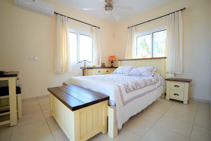 Image No.7-3 Bed House for sale