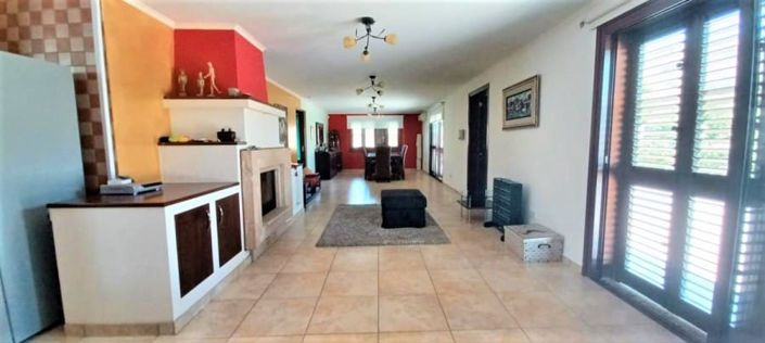 Image No.3-2 Bed House for sale