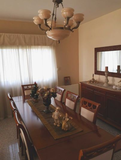 Image No.3-5 Bed House for sale