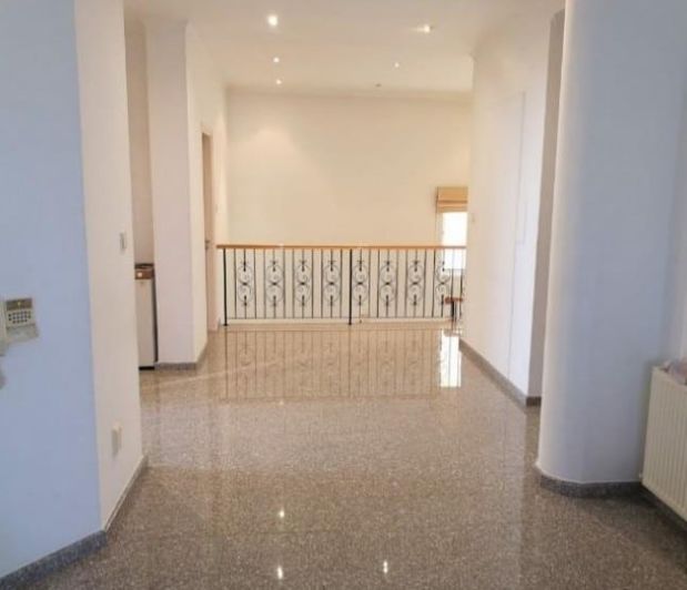 Image No.5-5 Bed House for sale