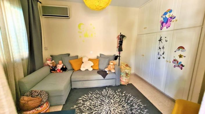 Image No.9-3 Bed House for sale