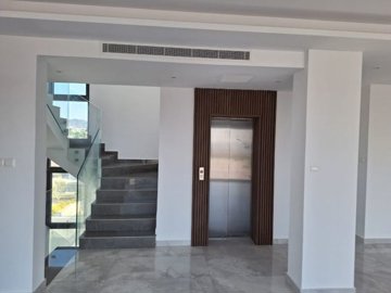 654285-detached-villa-for-sale-in-parekklisia