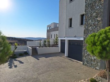 654277-detached-villa-for-sale-in-parekklisia