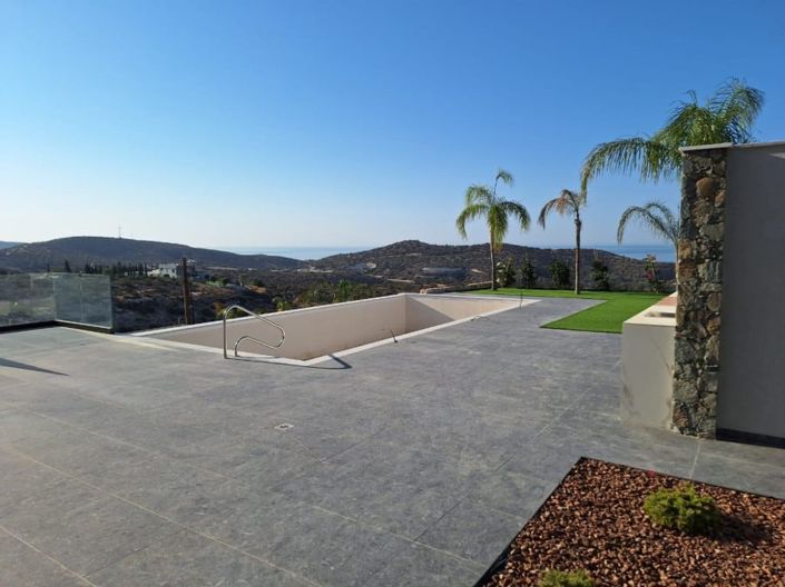 Image No.3-4 Bed House for sale