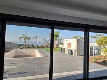 654283-detached-villa-for-sale-in-parekklisia
