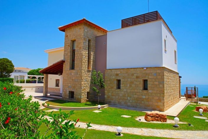 Image No.1-Maison de 5 chambres à vendre à Aphrodite Hills