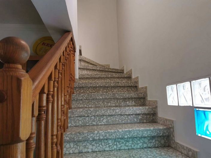 Image No.7-4 Bed House for sale