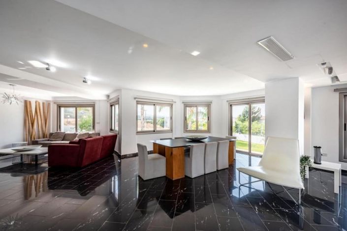 Image No.5-3 Bed House for sale