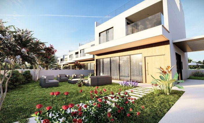 Image No.1-3 Bed House for sale