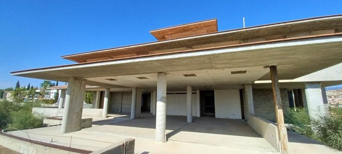 Image No.4-Maison de 5 chambres à vendre à Kalogirou