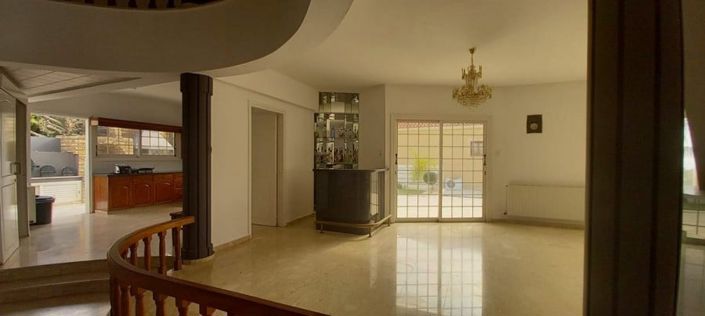 Image No.4-6 Bed House for sale