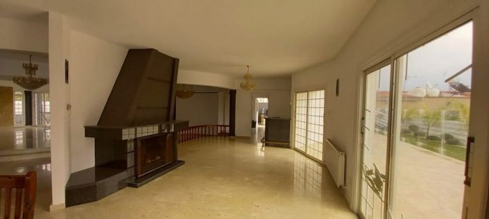 Image No.7-6 Bed House for sale