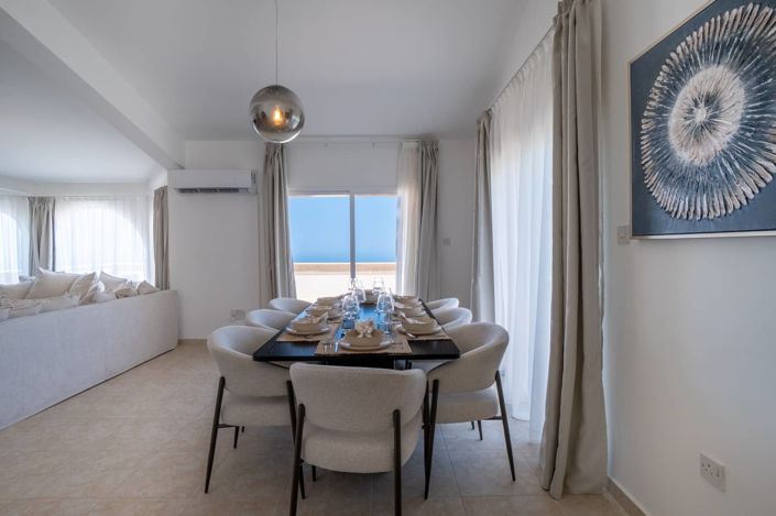 Image No.7-5 Bed House for sale