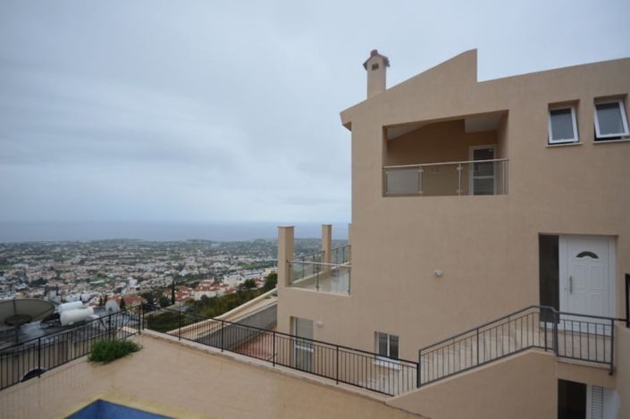 Image No.1-Maison de 6 chambres à vendre à Paphos