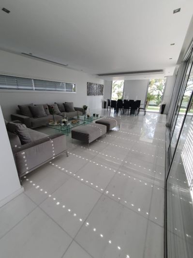 Image No.6-5 Bed House for sale