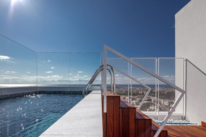 Image No.2-4 Bed House for sale