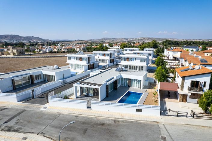 Image No.3-3 Bed House for sale