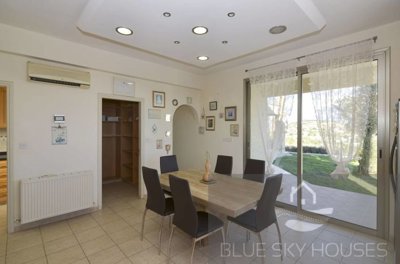 364248-detached-villa-for-sale-in-parekklisia
