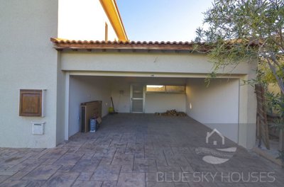 364240-detached-villa-for-sale-in-parekklisia